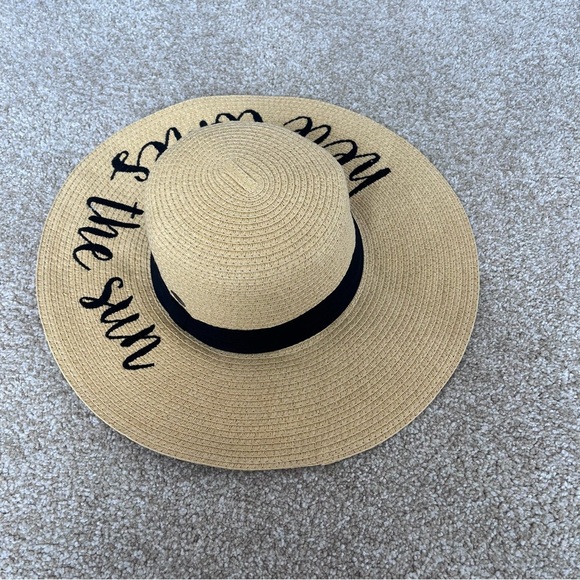 CC Here Comes the Sun Wide Brim Floppy Sun Straw Tan Vacation Hat - Picture 4 of 7